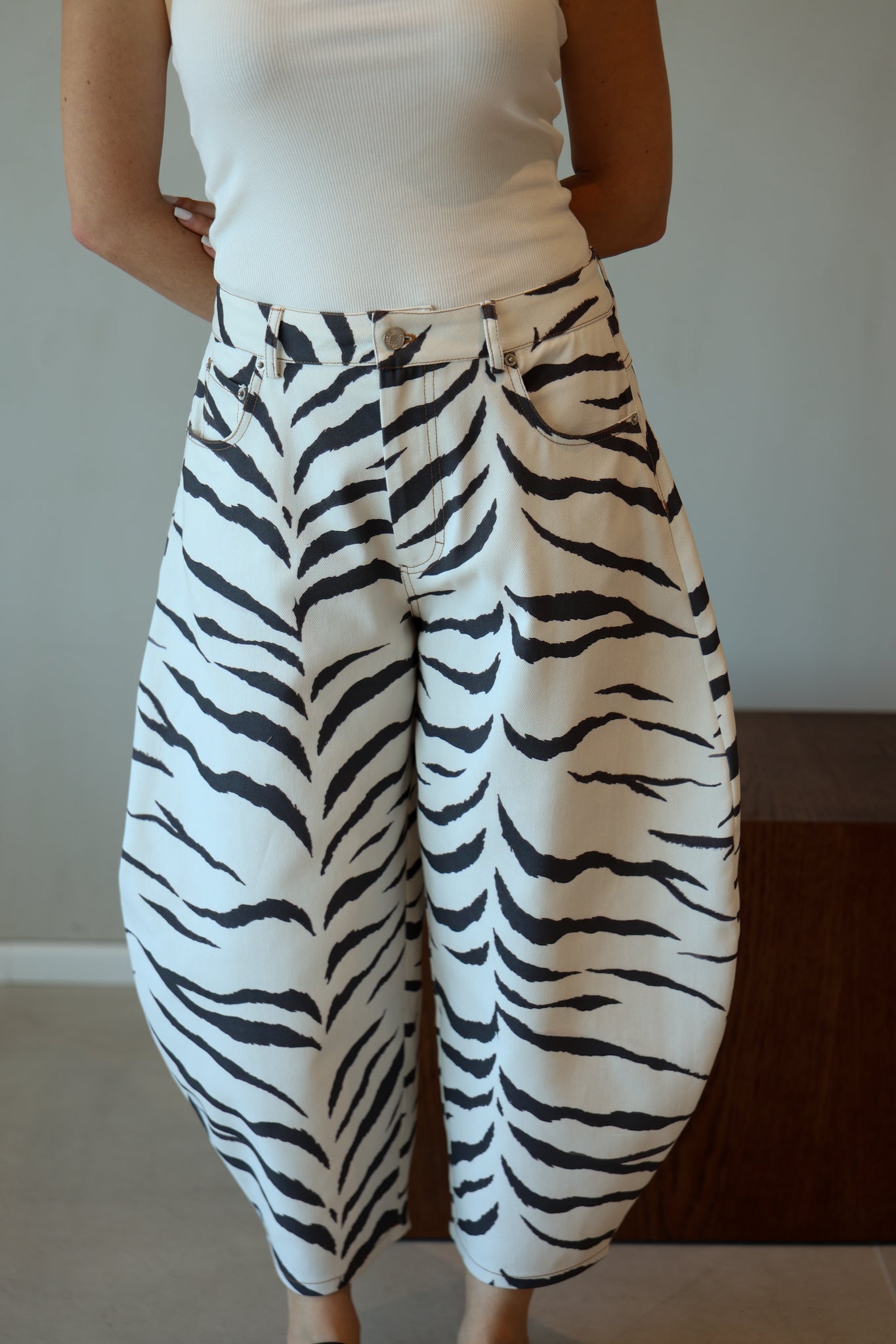 Numéro 415 Zebra -Pre-Order 5 ימי עסקים
