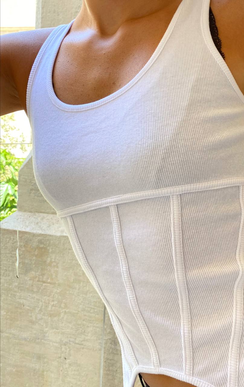 Numéro 29 White