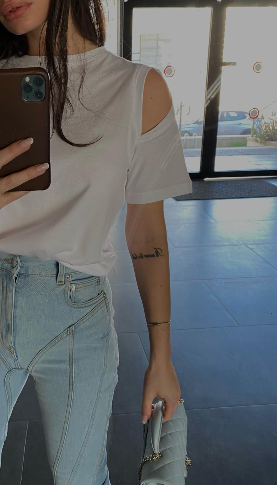 Numéro 16 white