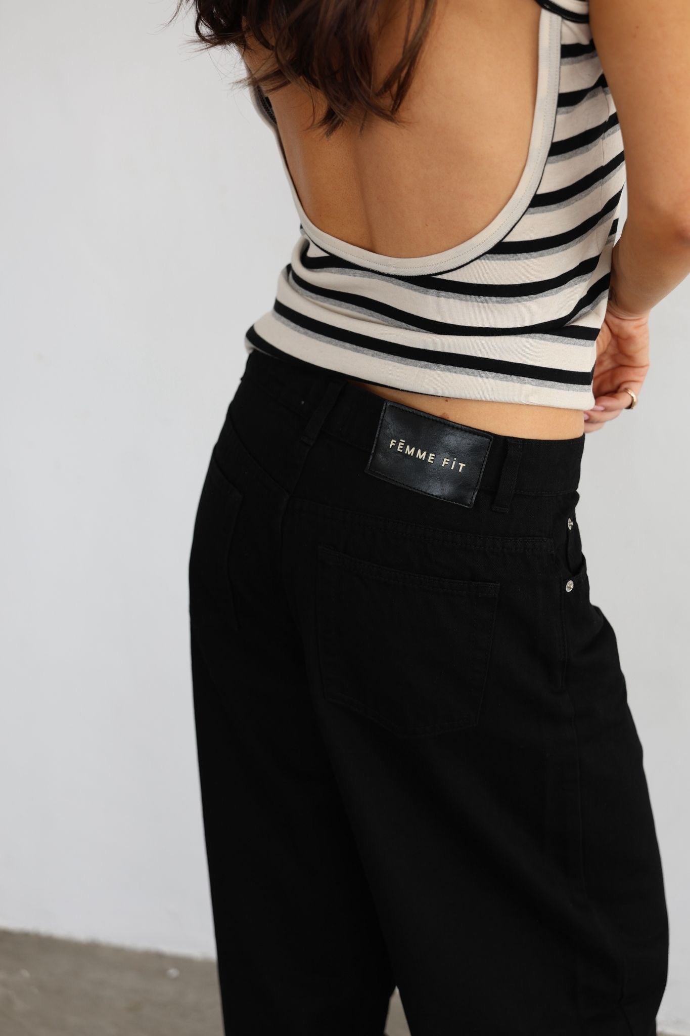 Numéro 385 Black Stripes